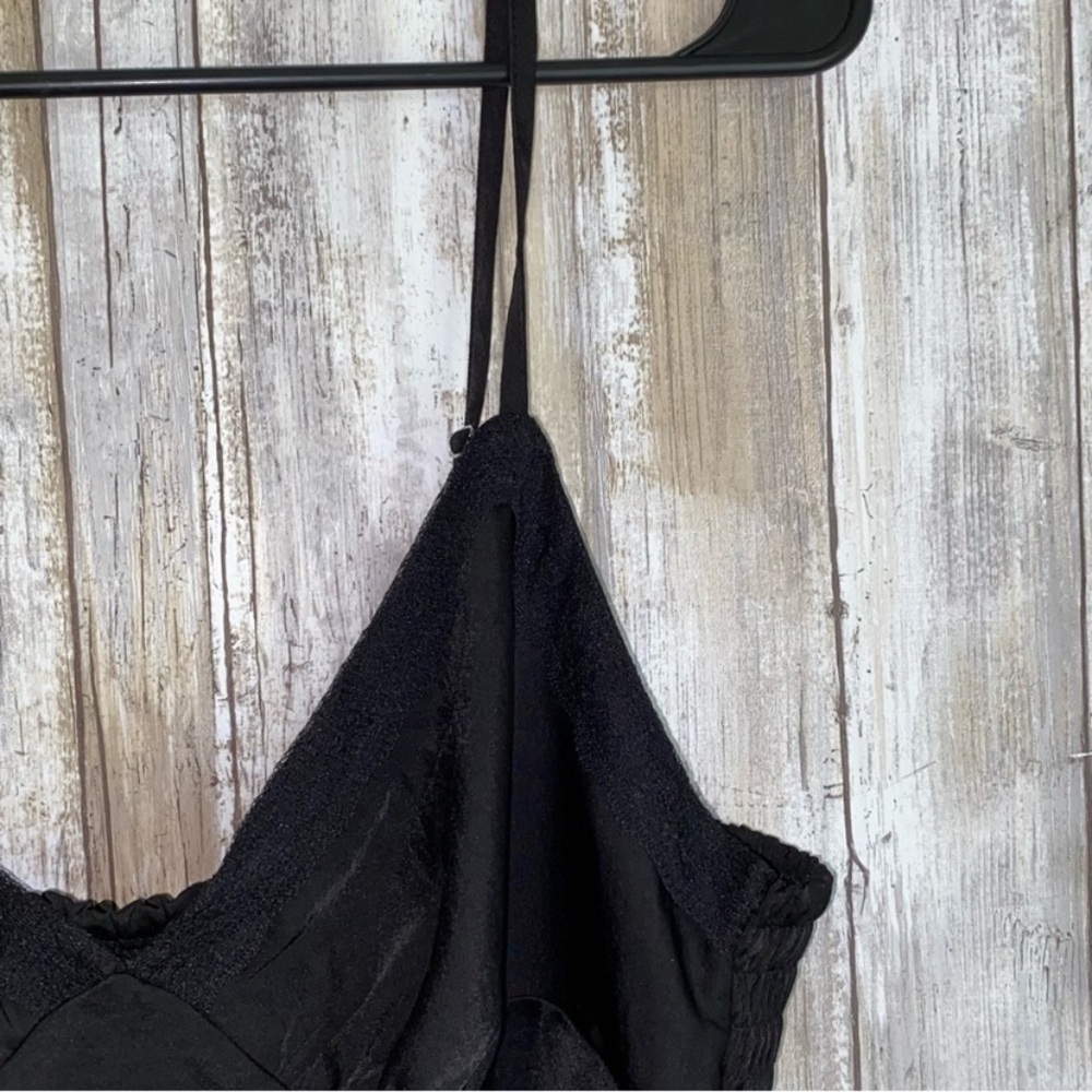 NWT Wild Fable Pointed Front Cami Crop - Picture 2 of 5